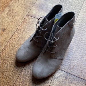 Dr. Scholl's Conquer Taupe Wedge Ankle Boots